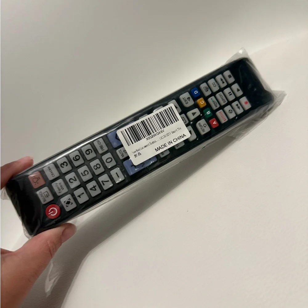 ❌ Universal Samsung LED Remote Control with Black and Gray Buttons NWT!